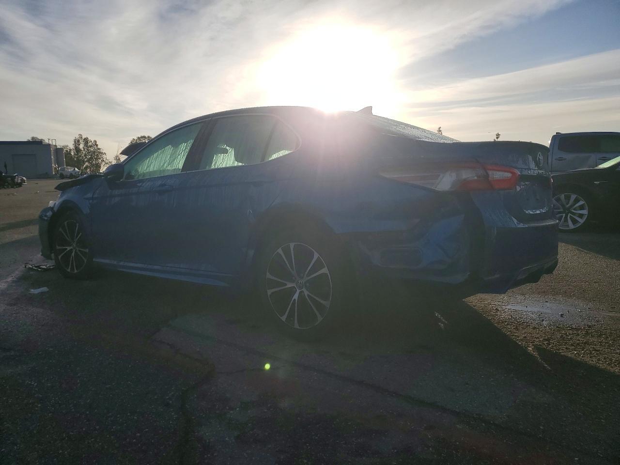 2019 Toyota Camry L - Image 2