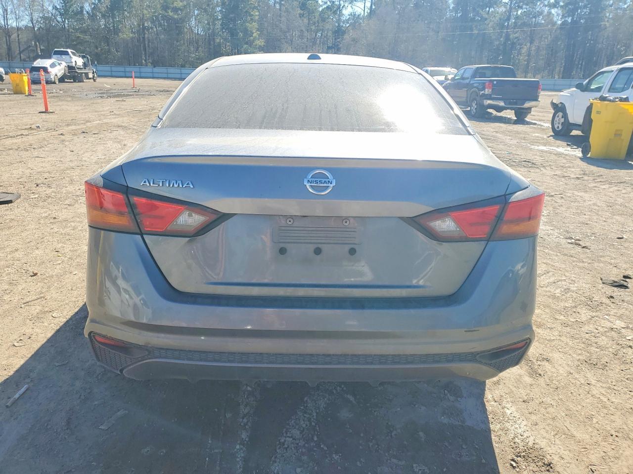 2020 Nissan Altima S - Image 6