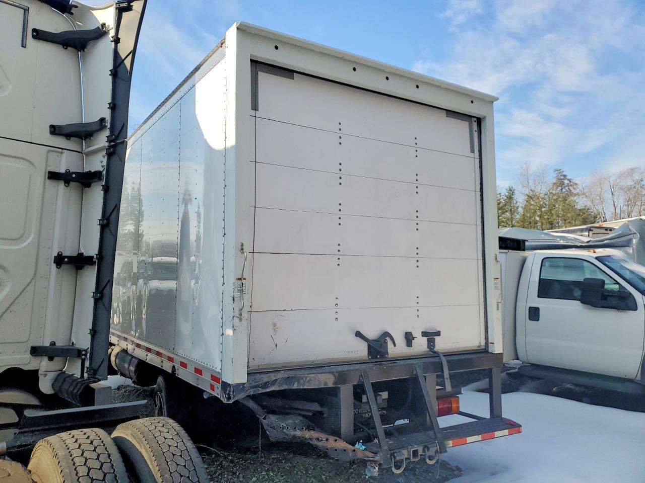 2022 Isuzu Npr Hd - Фото 2