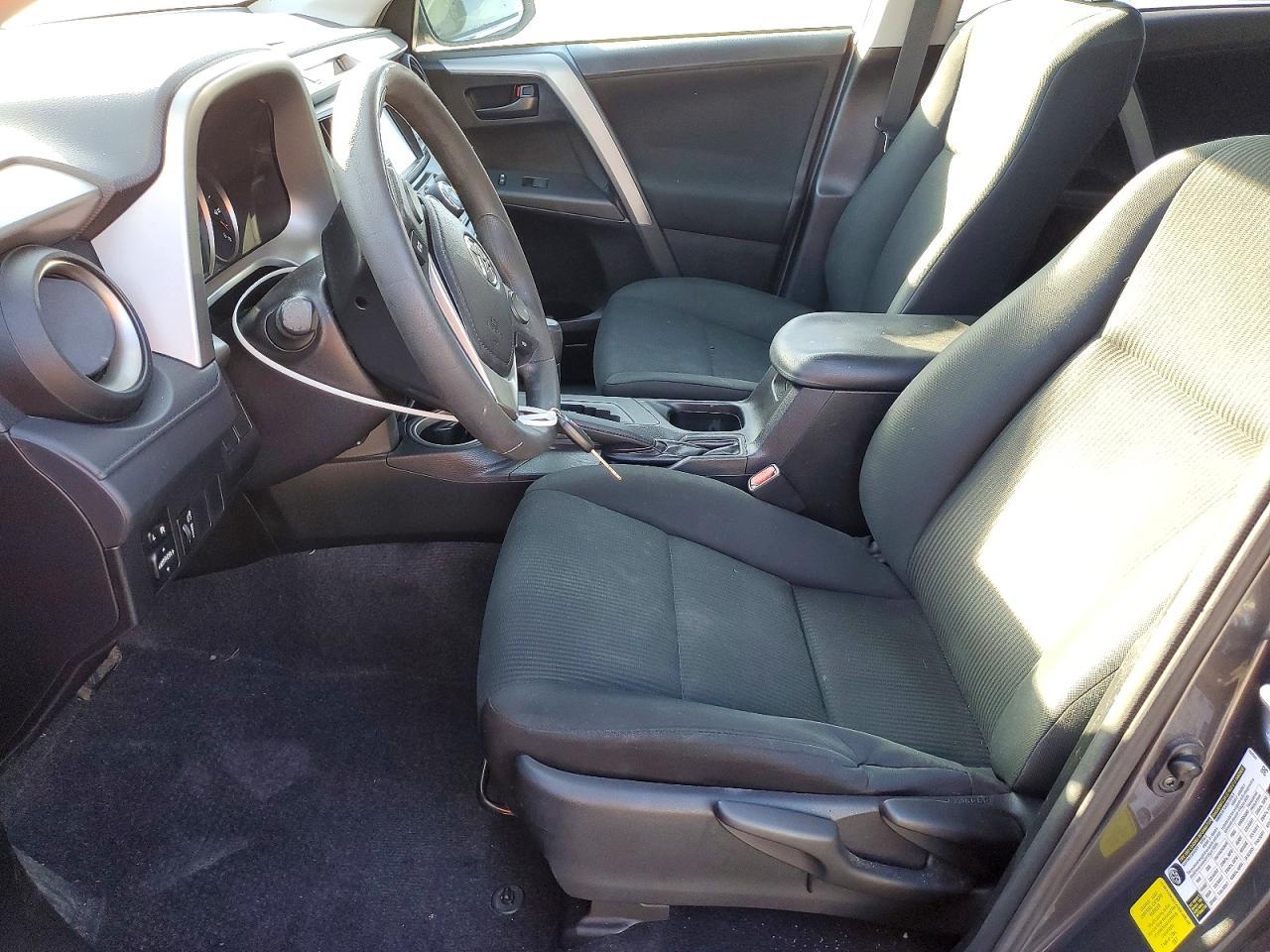 2016 Toyota Rav4 Le - Image 7