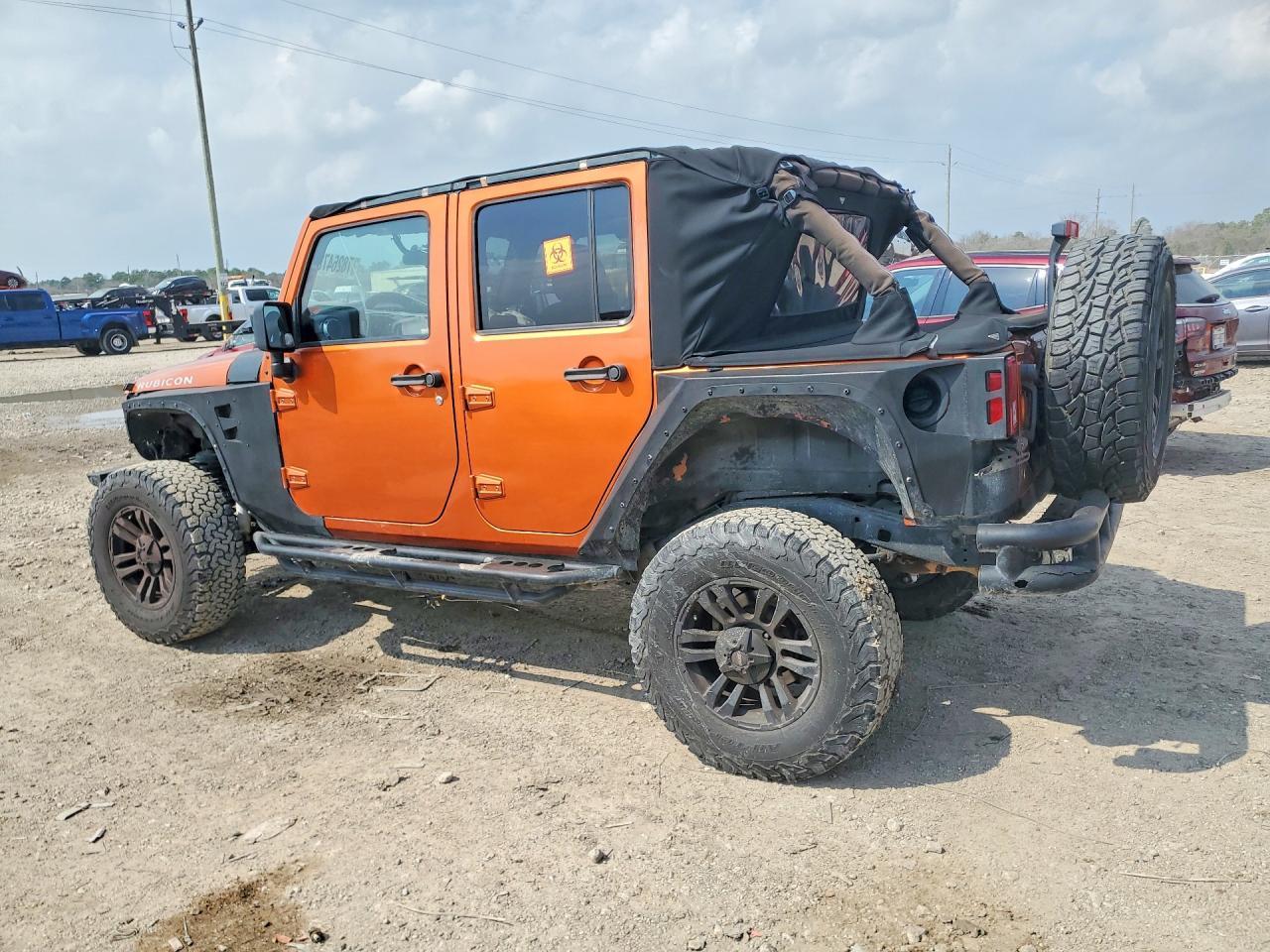 2011 Jeep Wrangler Unlimited Rubicon - Фото 2