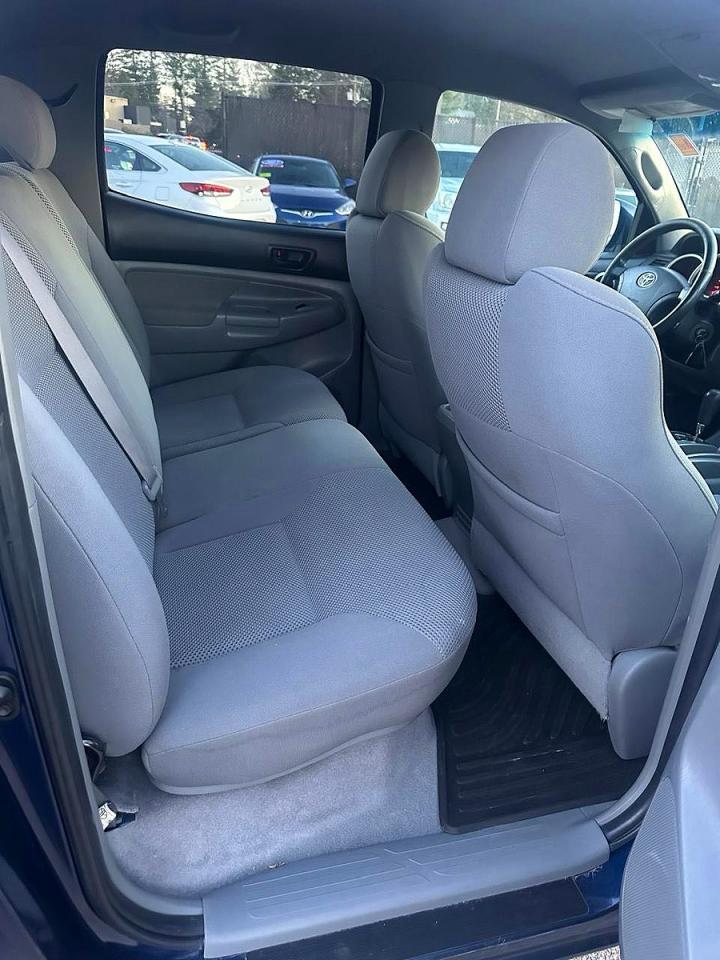 2007 Toyota Tacoma V6 - Image 6