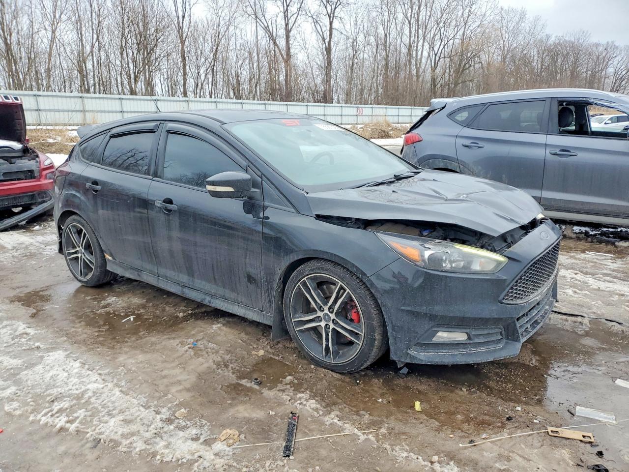 2016 Ford Focus St - Фото 4
