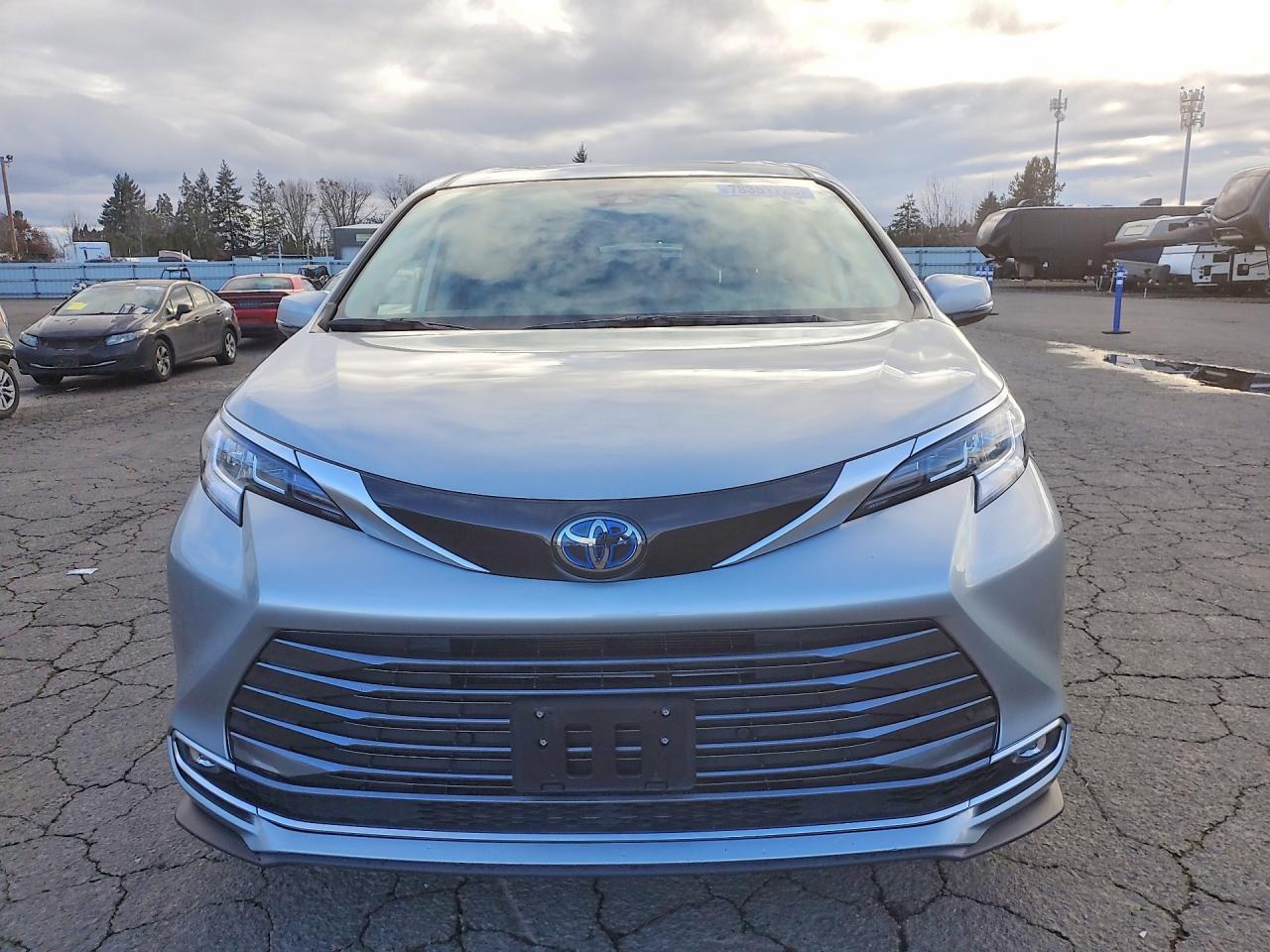 2021 Toyota Sienna Limited - Фото 5