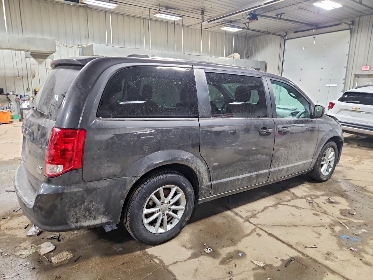 2019 Dodge Grand Caravan Sxt - Image 3
