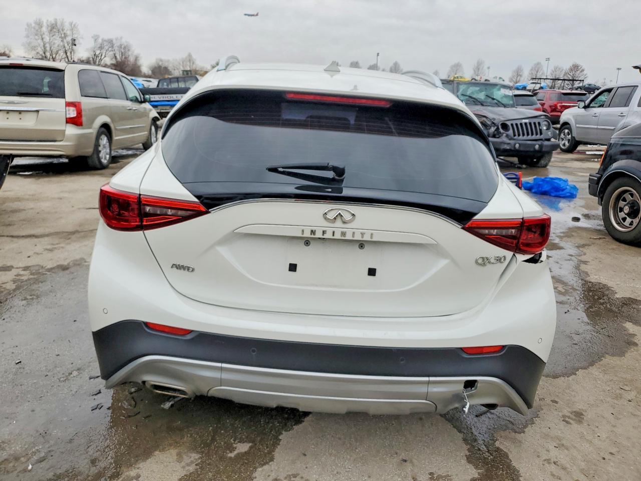 2018 Infiniti Qx30 Base - Фото 6