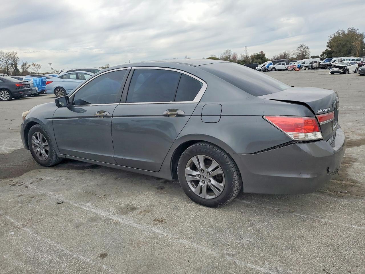 2012 Honda Accord Lxp - Фото 2