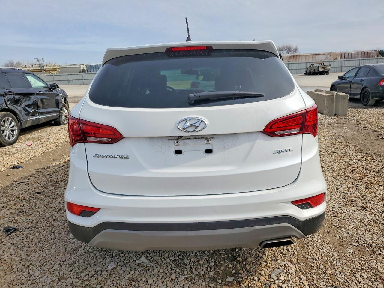 2018 Hyundai Santa Fe Sport 2.4L - Фото 6
