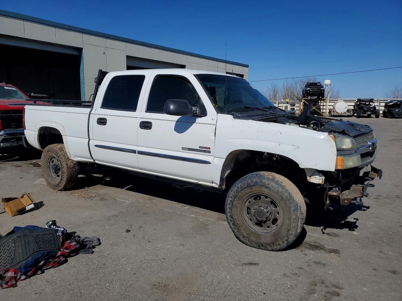 2005 GMC Sierra K2500 Heavy Duty - Фото 4