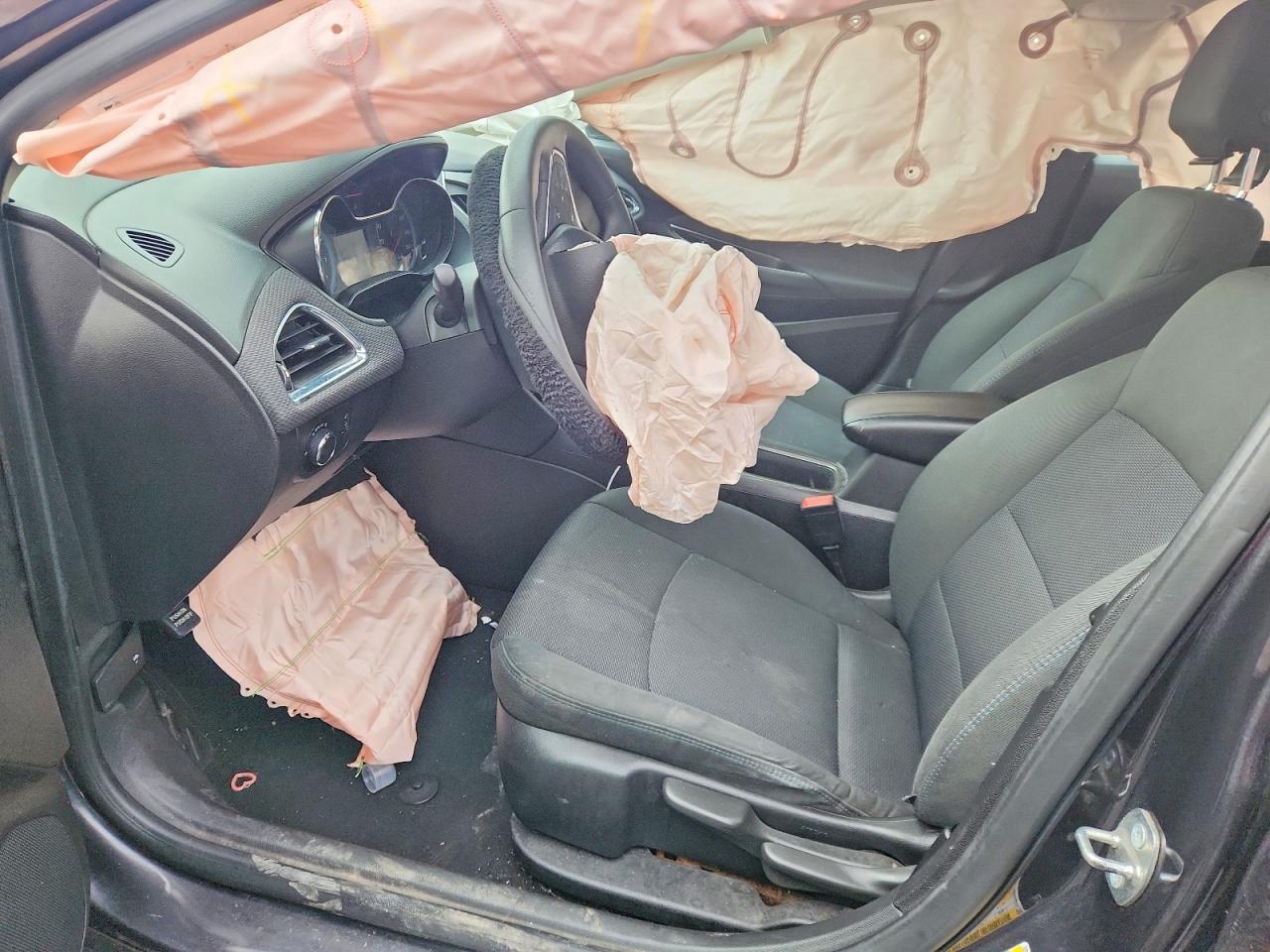 2016 Chevrolet Cruze L Ma - Image 7