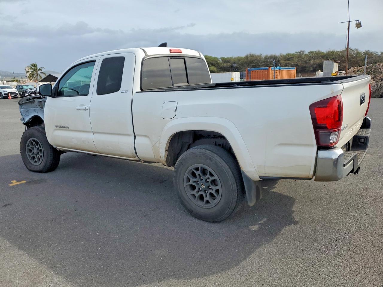 2021 Toyota Tacoma - Фото 2