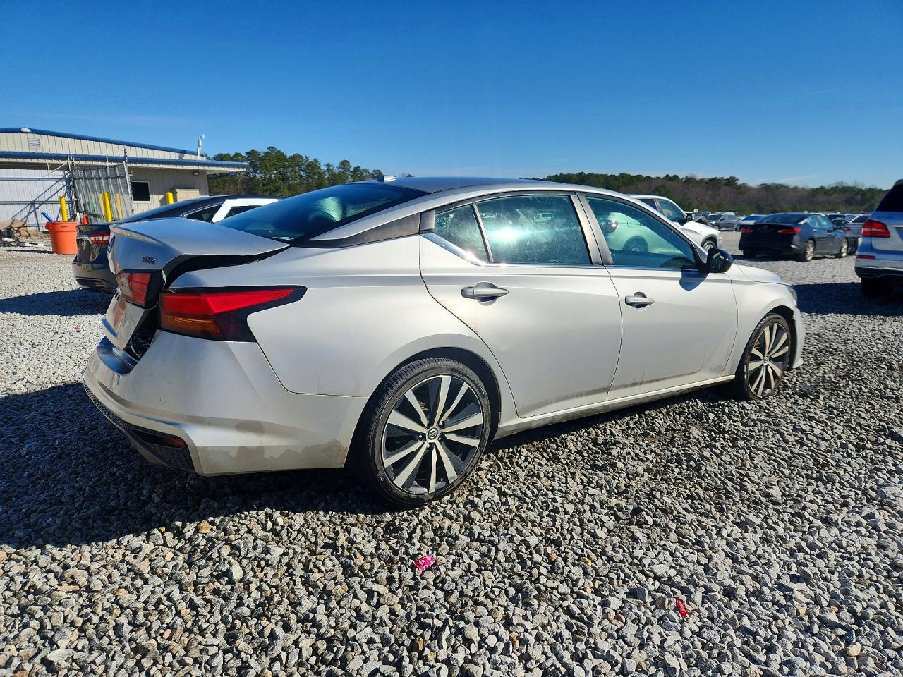 2019 Nissan Altima Sr - Image 3