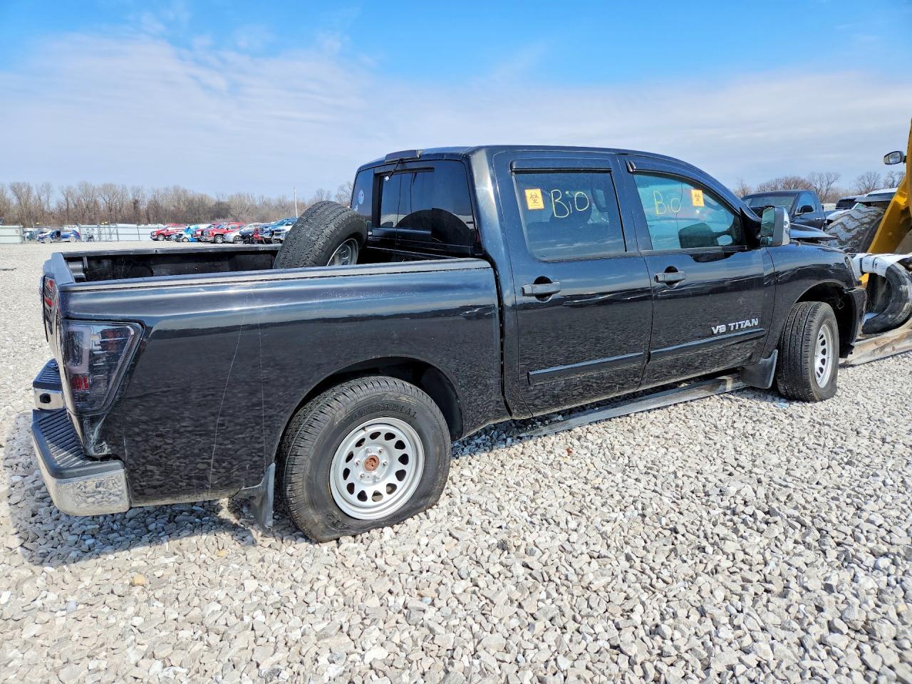 2011 Nissan Titan - Фото 3