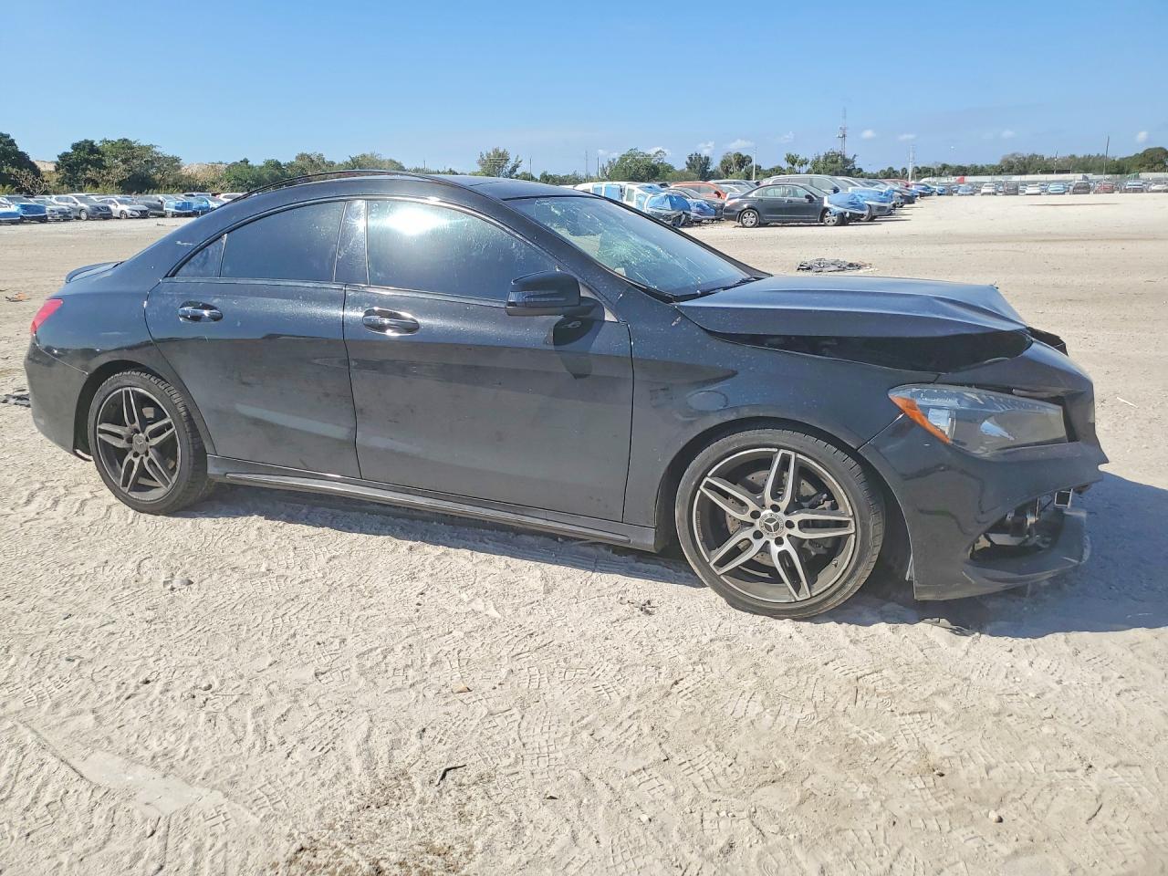 2019 Mercedes-Benz Cla 250 - Фото 4