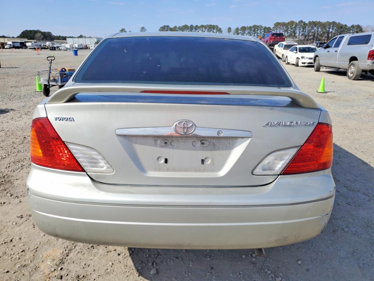 2001 Toyota Avalon Xl - Image 6