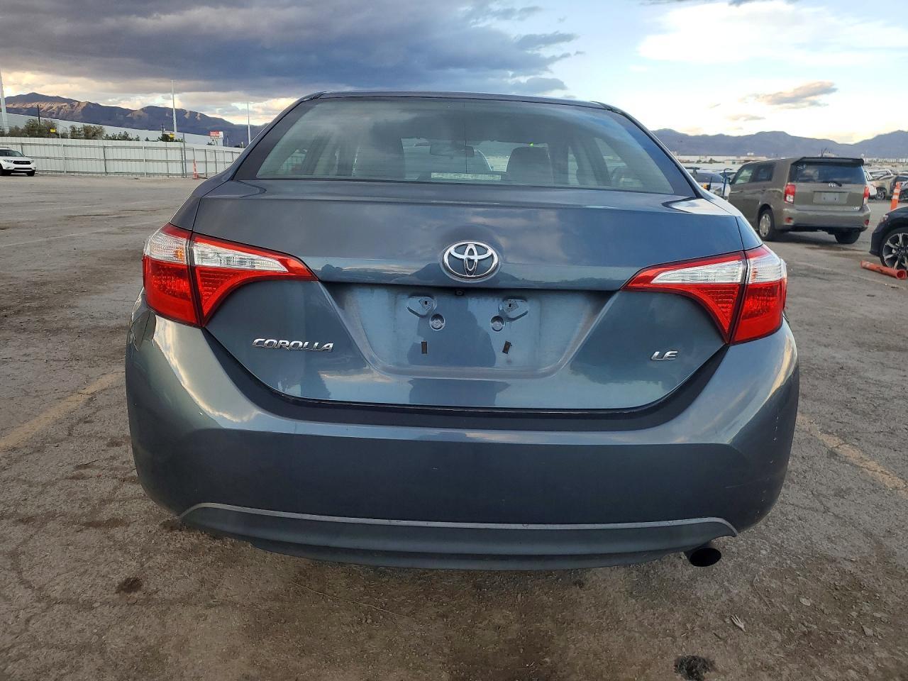 2014 Toyota Corolla Le - Image 6