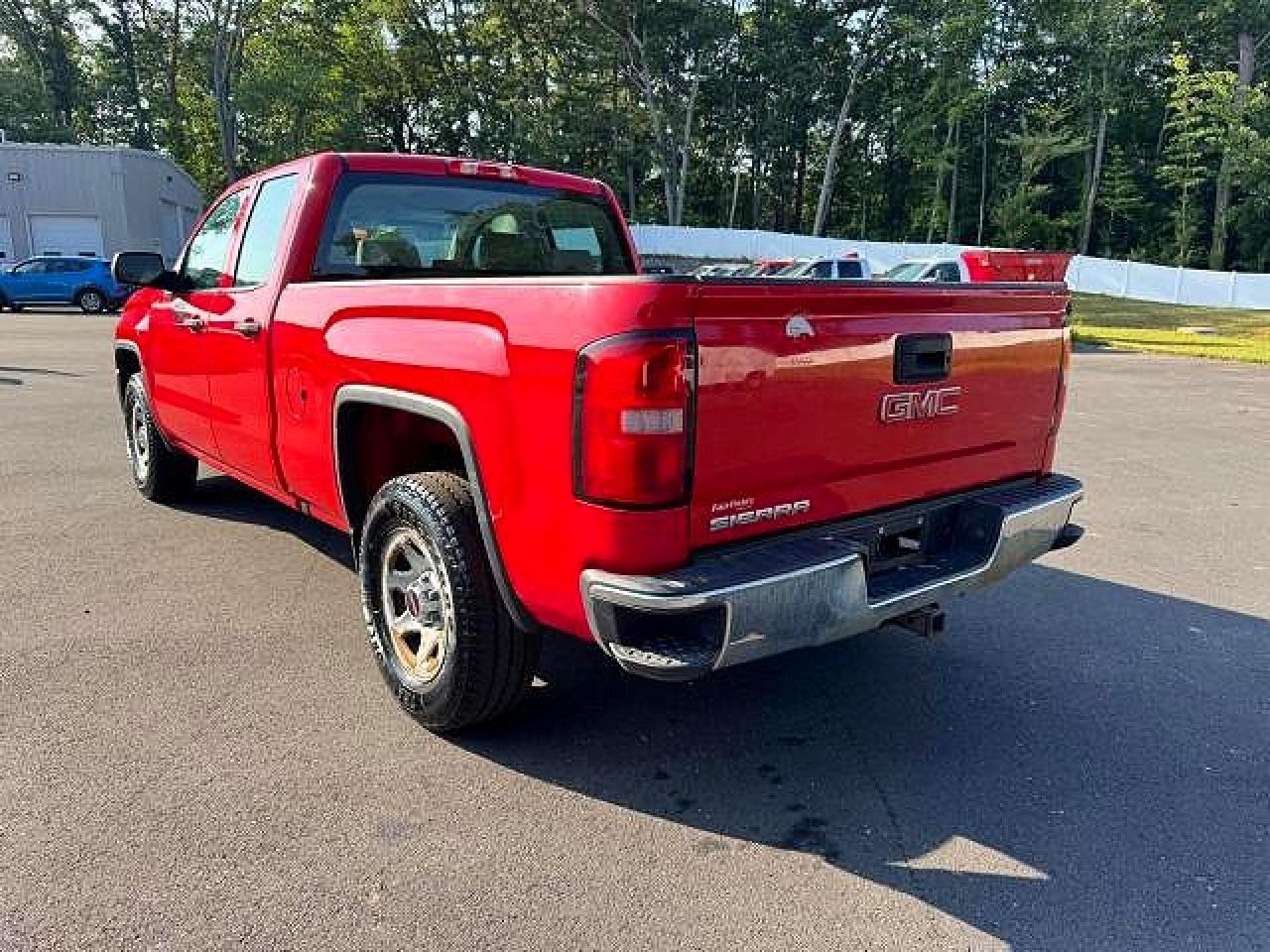 2017 GMC Sierra K1500 - Image 2