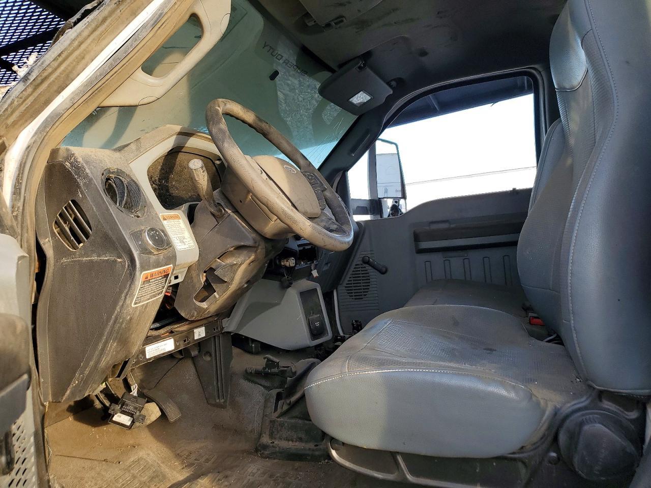 2022 Ford F750 Super Duty Forestry Bucket Truck - Image 7