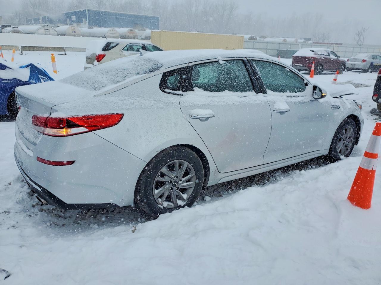 2020 Kia Optima Lx - Фото 3