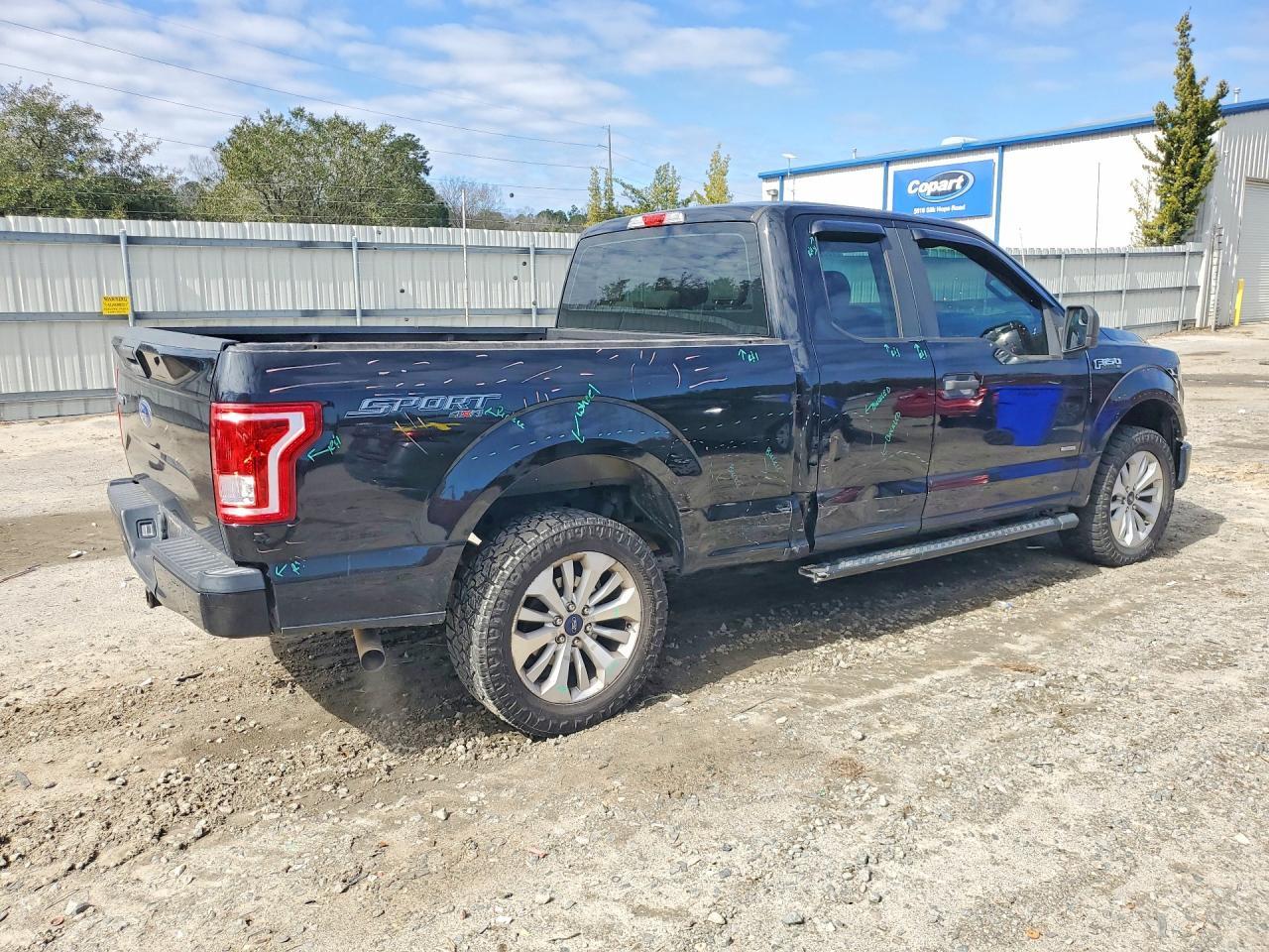 2016 Ford F150 Super Cab - Фото 3