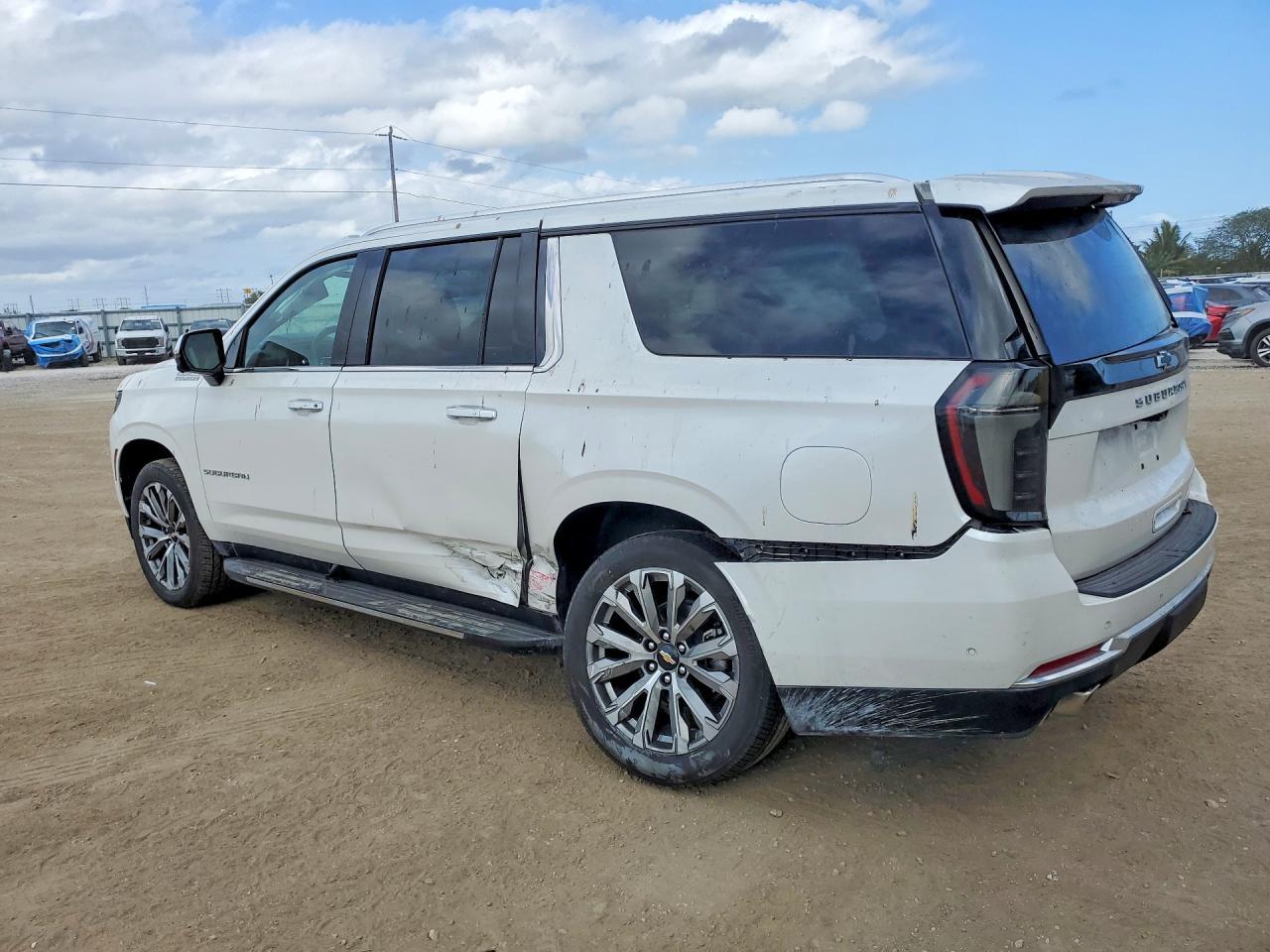 2025 Chevrolet Suburban K1500 High Country - Фото 2