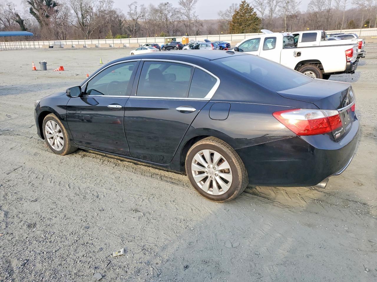 2013 Honda Accord Touring - Фото 2