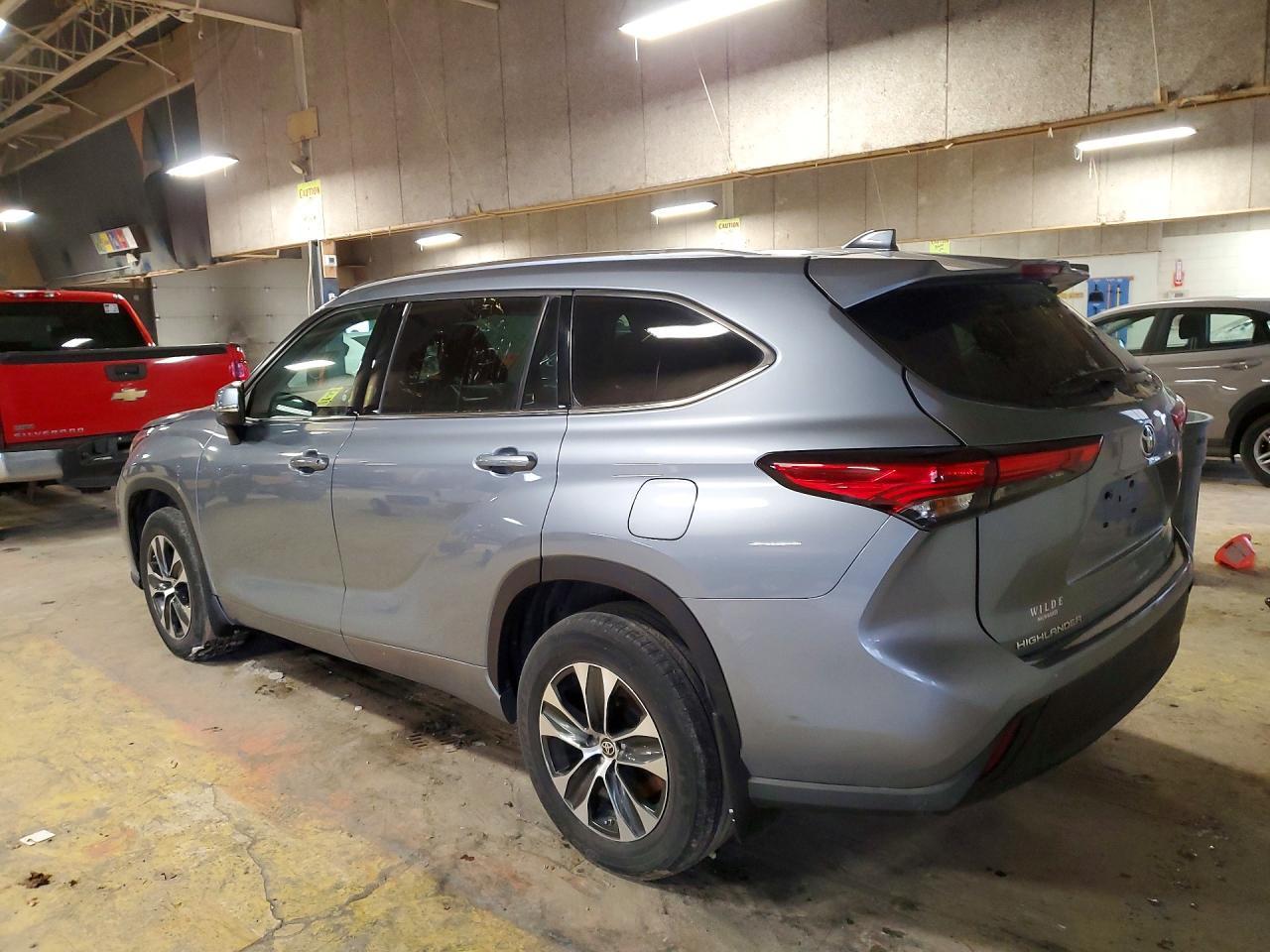 2020 Toyota Highlander - Фото 2