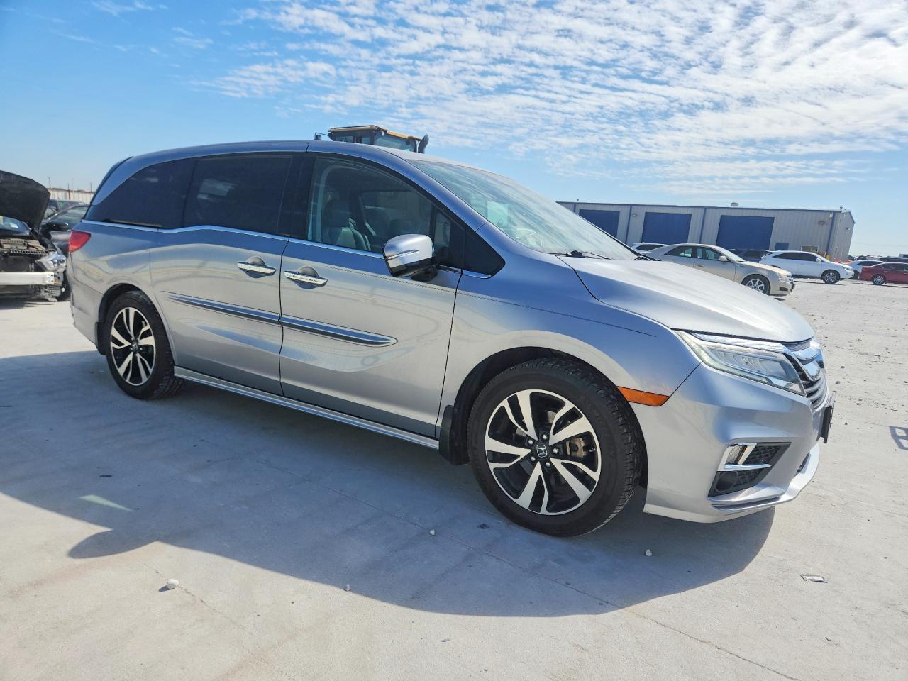 2018 Honda Odyssey Elite - Фото 4