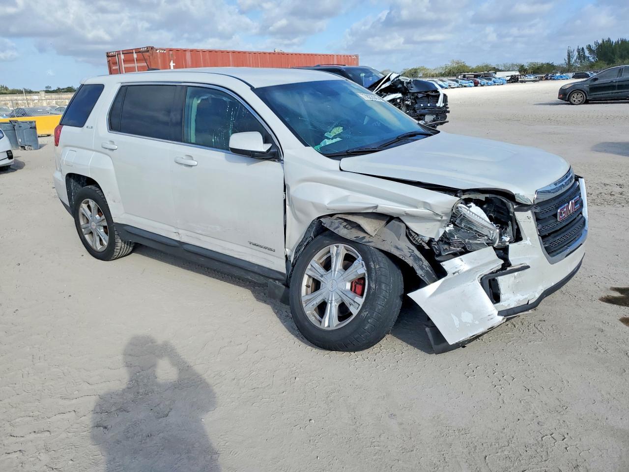2017 GMC Terrain - Фото 4