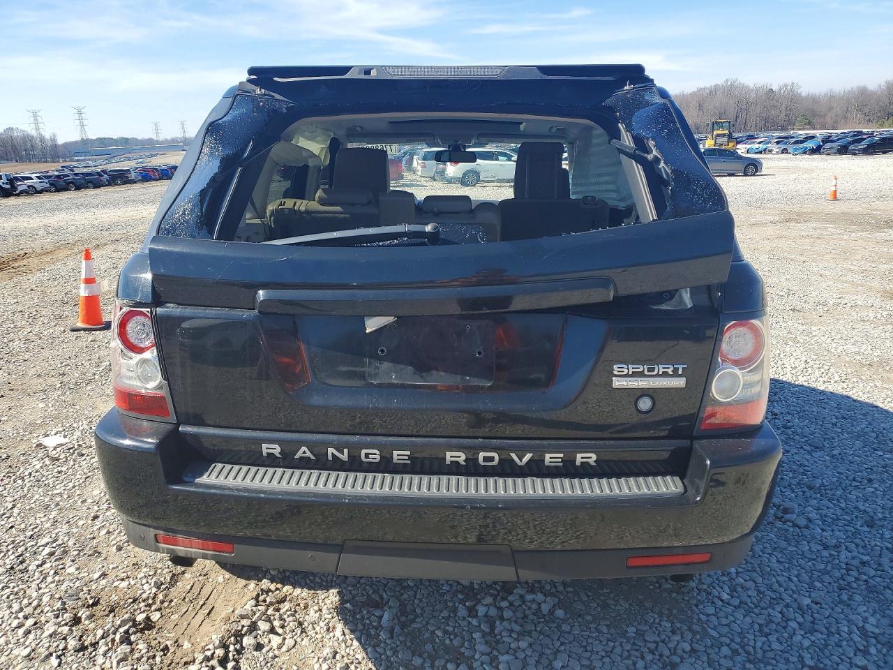 2011 Land Rover Range Rover Sport Lux - Image 6