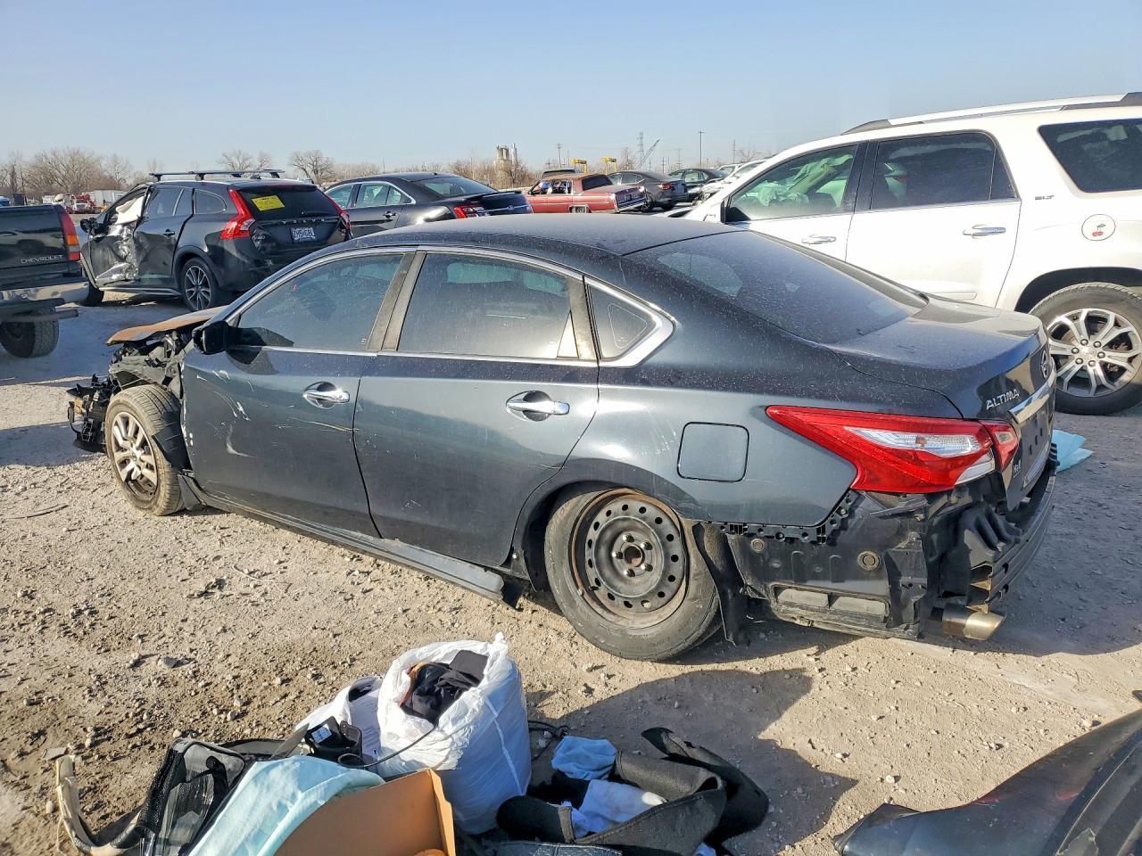 2016 Nissan Altima 2.5 - Фото 2