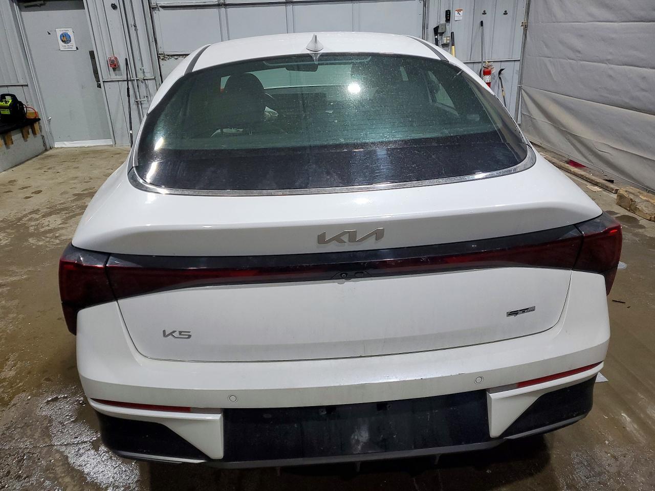 2025 Kia K5 - Фото 6