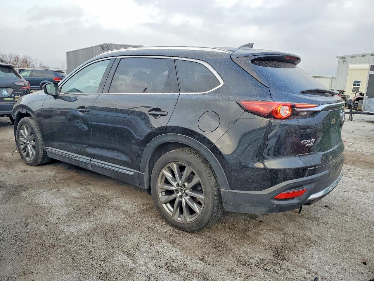 2017 Mazda Cx-9 Grand Touring - Image 2