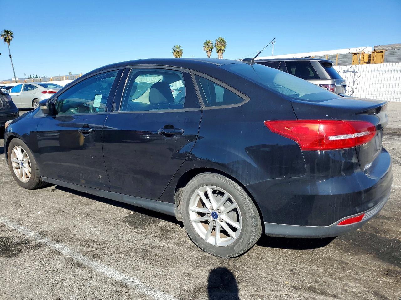 2016 Ford Focus Se - Image 2