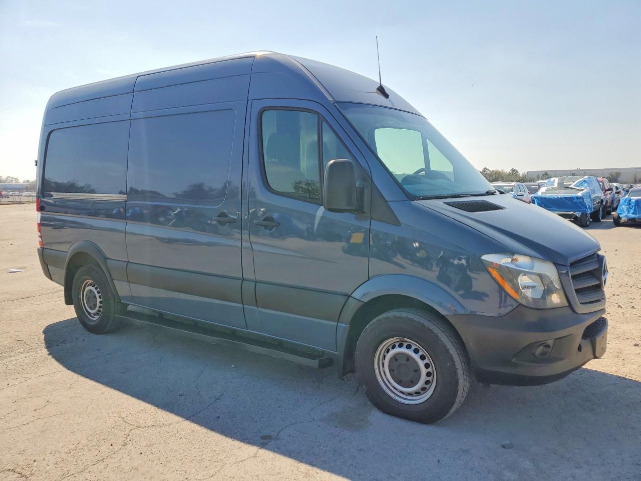 2018 Mercedes-Benz Sprinter 2500 - Фото 4