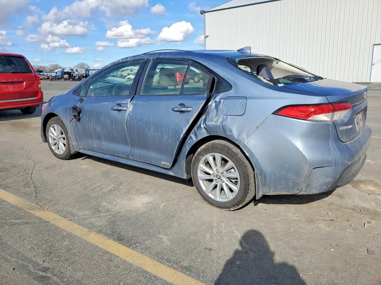 2025 Toyota Corolla Le - Фото 2