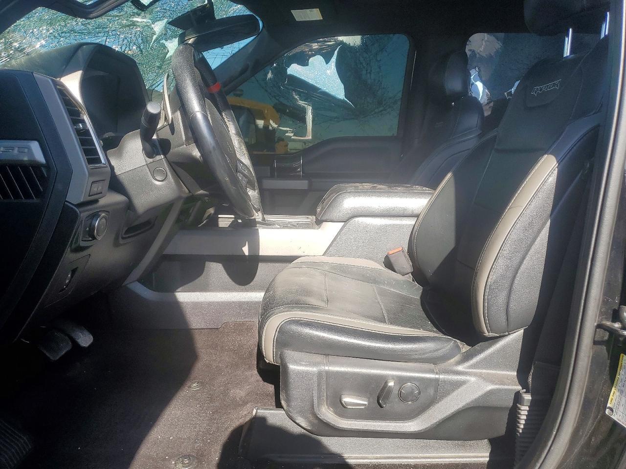 2017 Ford F150 Raptor - Фото 7