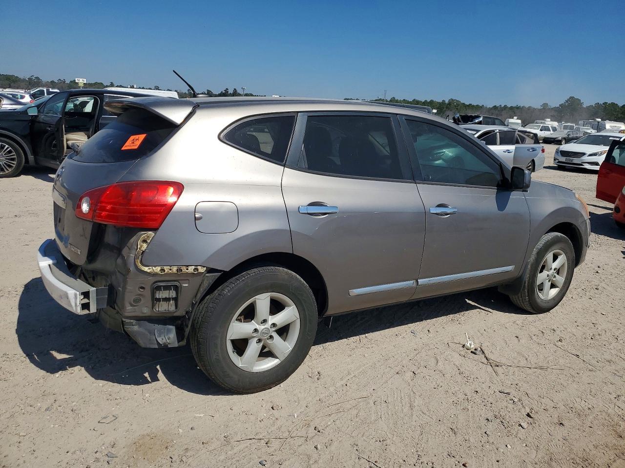 2013 Nissan Rogue S - Фото 3