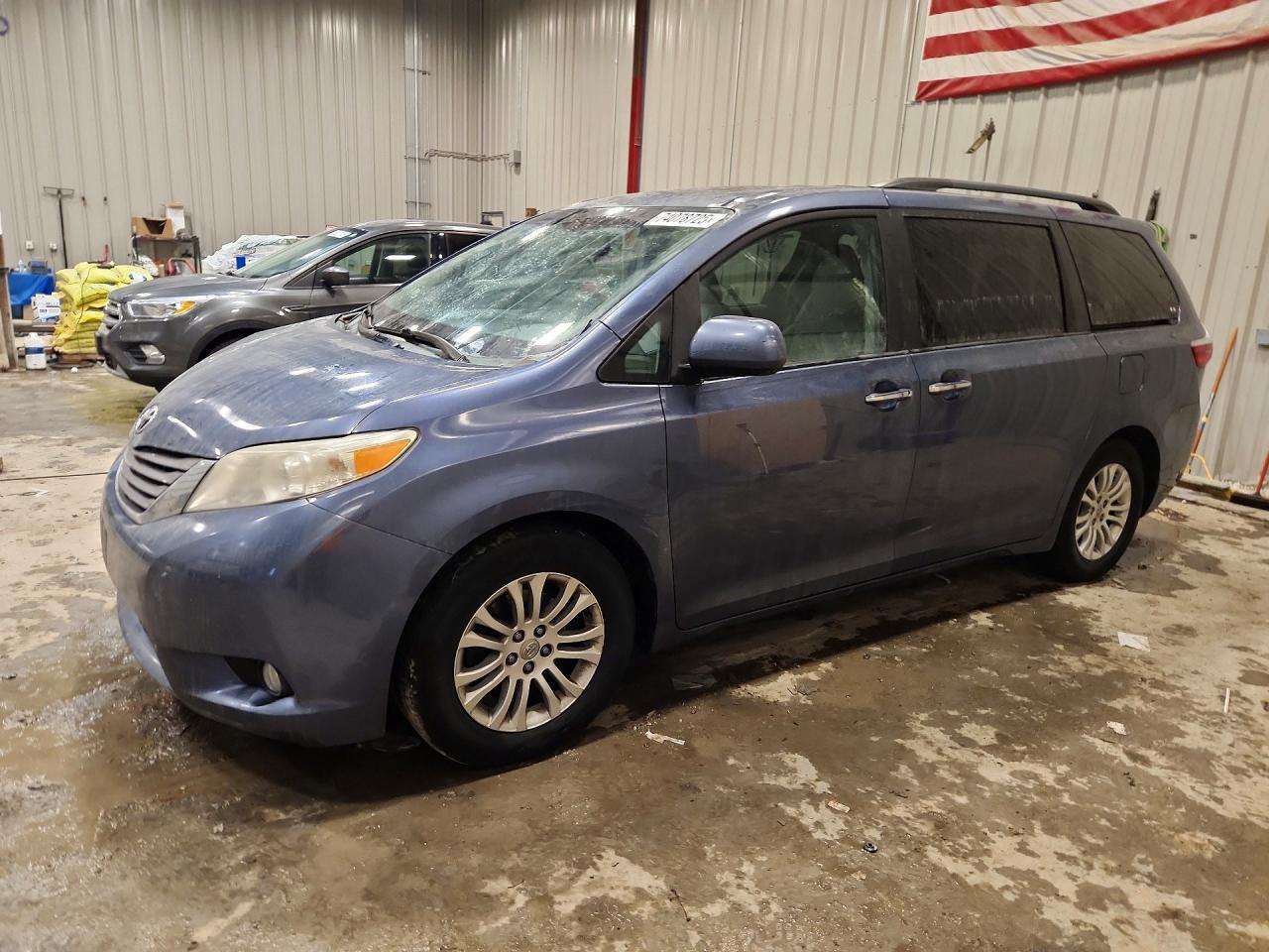 2015 Toyota Sienna Xle