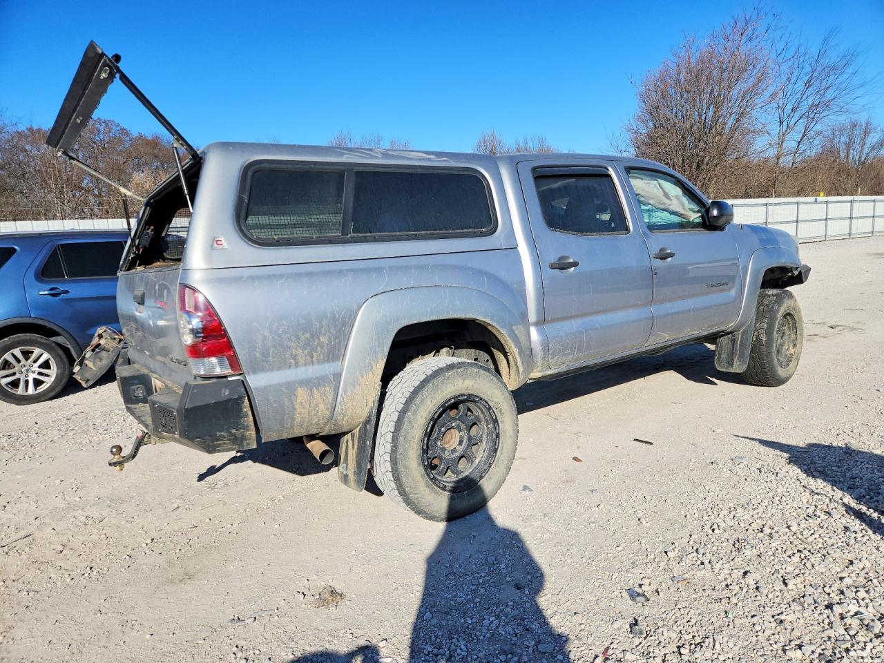 2015 Toyota Tacoma Double Cab - Фото 3