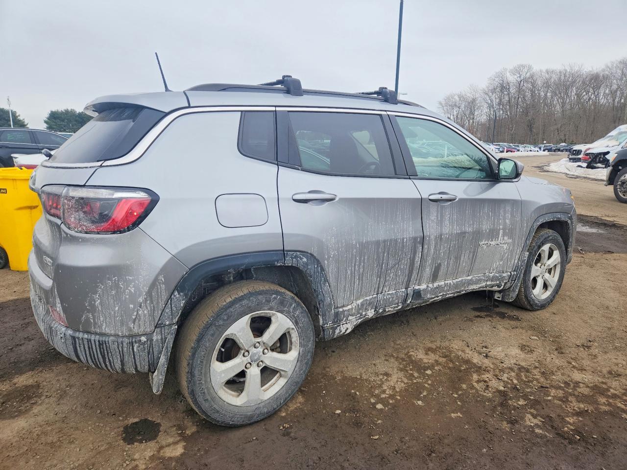 2017 Jeep Compass Latitude - Image 3