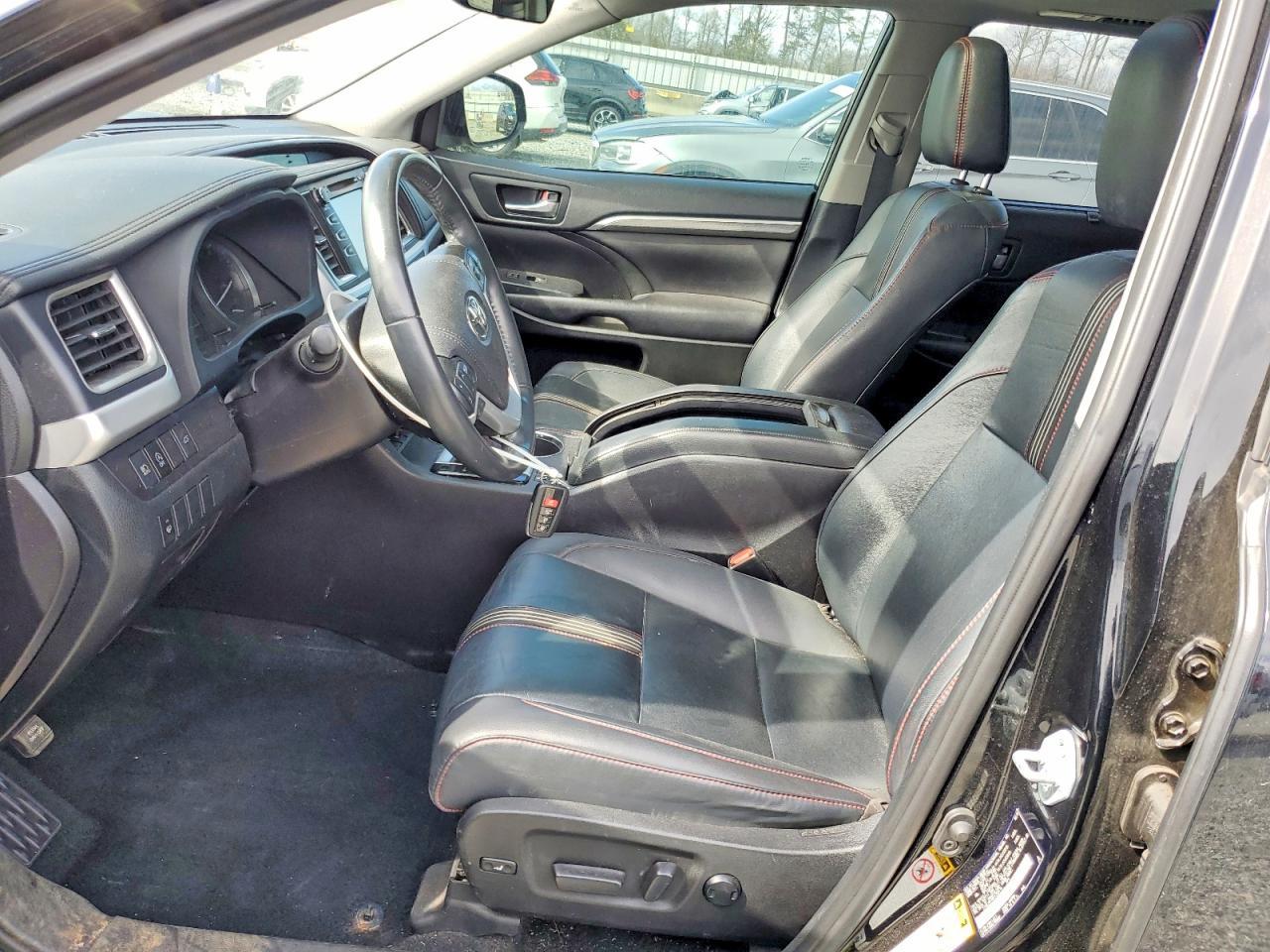 2019 Toyota Highlander Se - Фото 7
