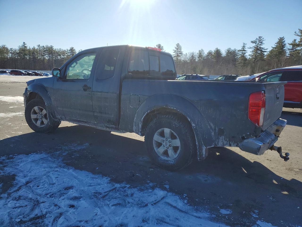 2013 Nissan Frontier - Image 2