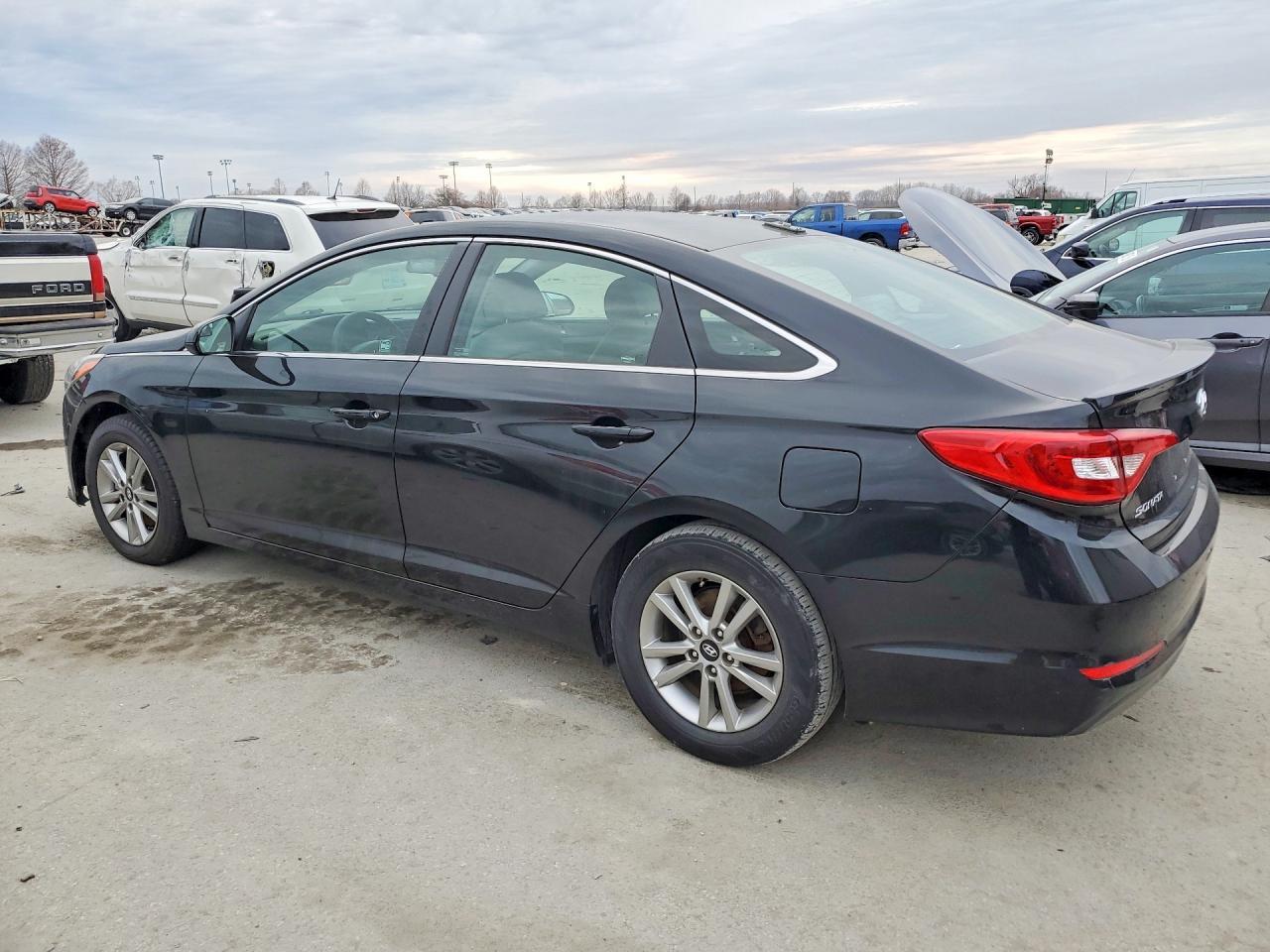 2017 Hyundai Sonata Base - Фото 2
