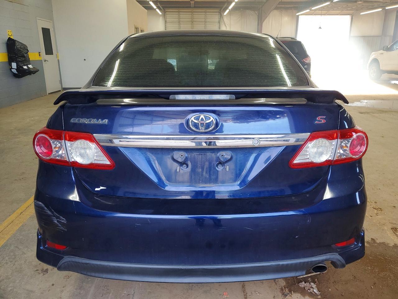 2012 Toyota Corolla Base - Фото 6