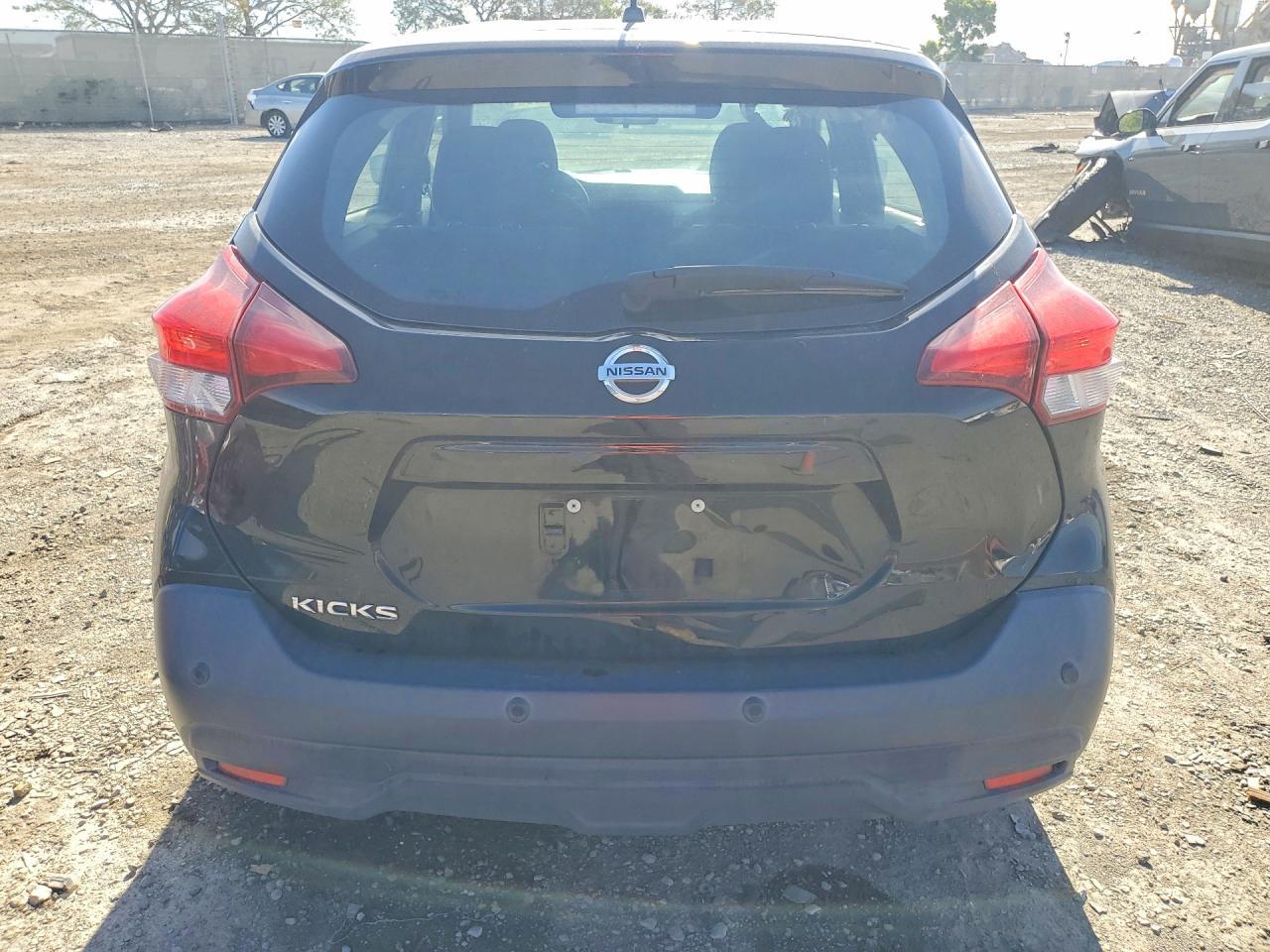 2020 Nissan Kicks S - Фото 6