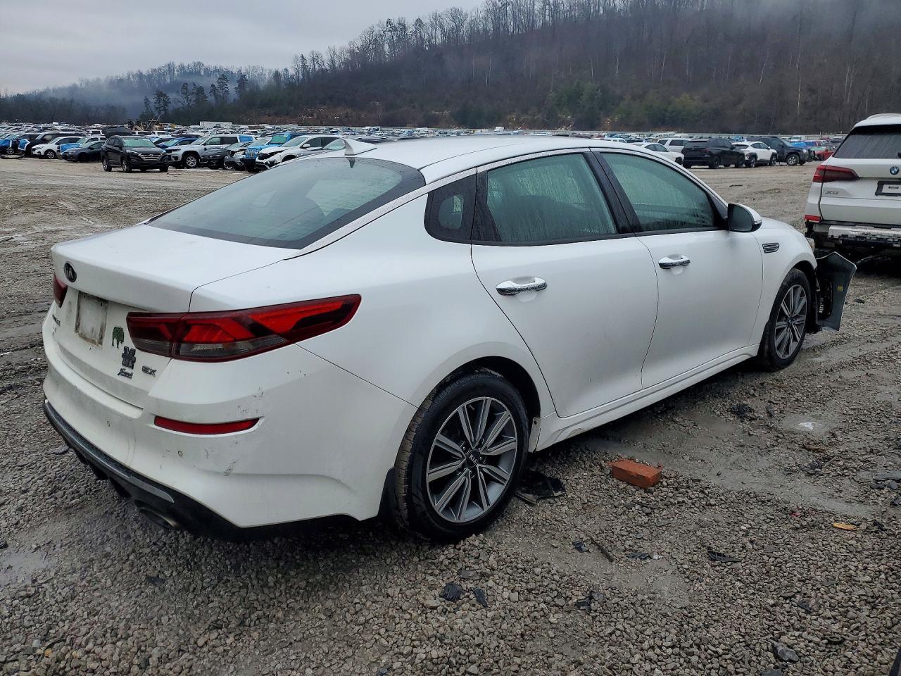 2020 Kia Optima Ex - Фото 3
