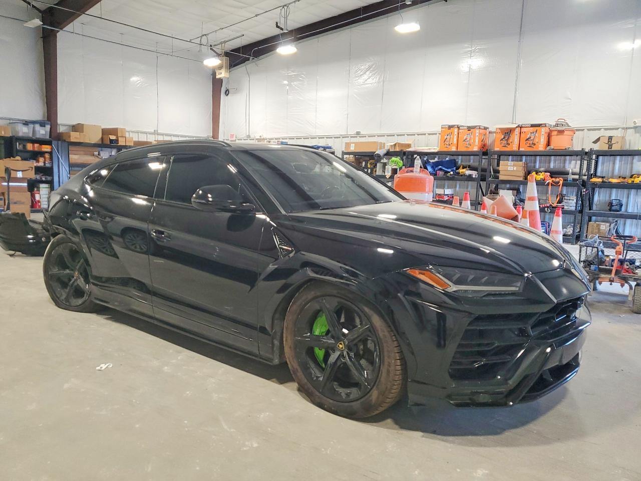 2019 Lamborghini Urus - Фото 4
