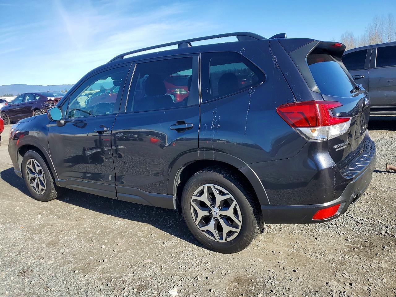 2019 Subaru Forester Premium - Фото 2