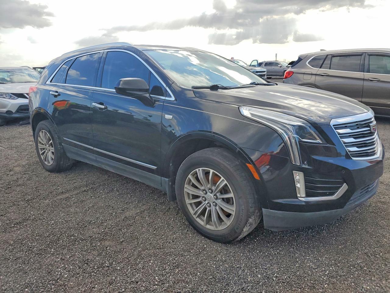 2017 Cadillac Xt5 Premium Luxury - Фото 4